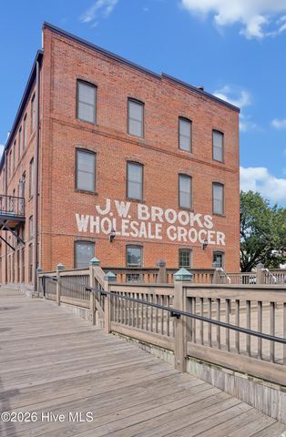 525 S Front Street, Wilmington, NC 28401