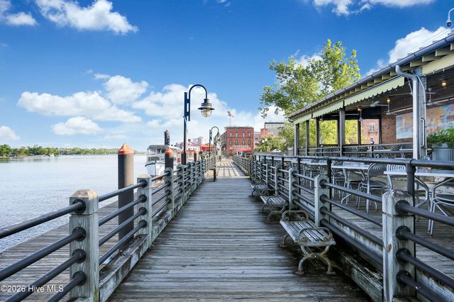 525 S Front Street, Wilmington, NC 28401