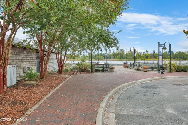 525 S Front Street, Wilmington, NC 28401