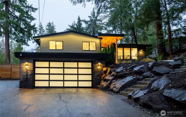 15621 SE 24th Street, Bellevue, WA 98008