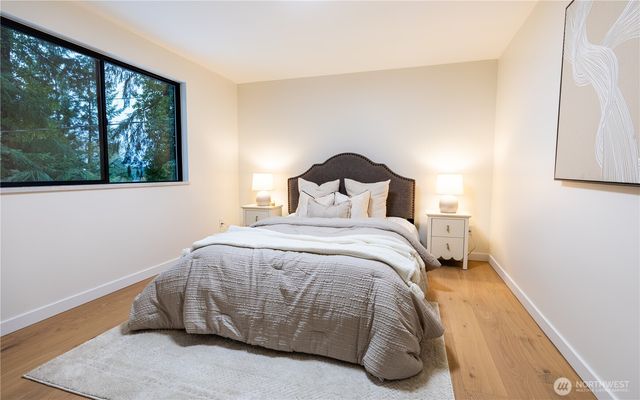 15621 SE 24th Street, Bellevue, WA 98008