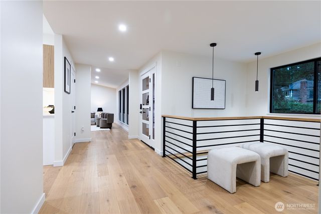 15621 SE 24th Street, Bellevue, WA 98008