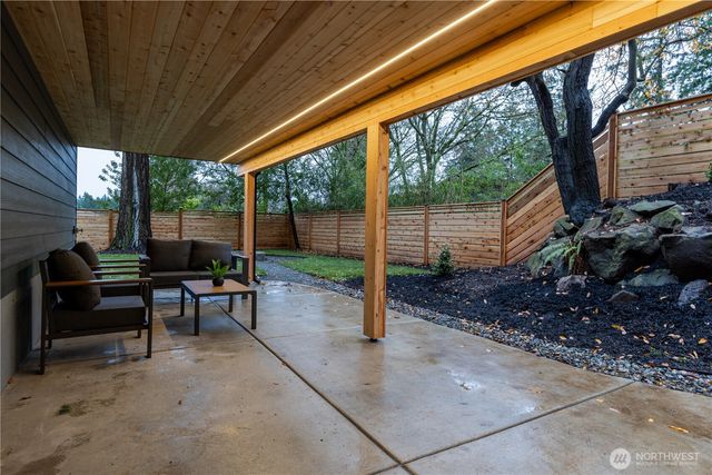 15621 SE 24th Street, Bellevue, WA 98008