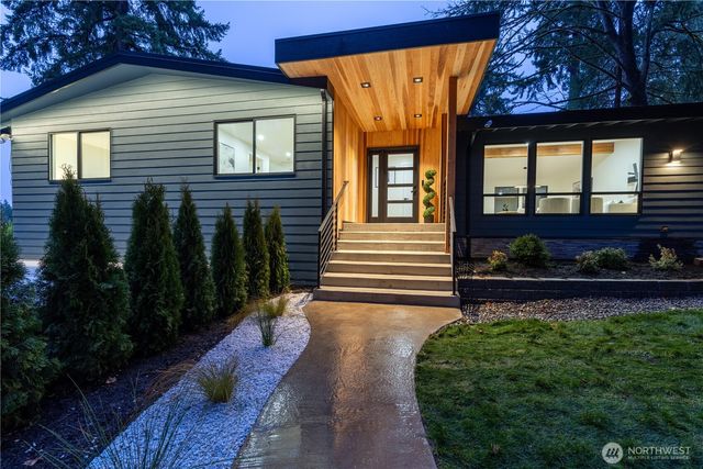 15621 SE 24th Street, Bellevue, WA 98008