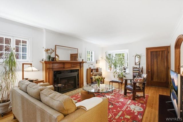 100 Chatham Avenue, Buffalo, NY 14216