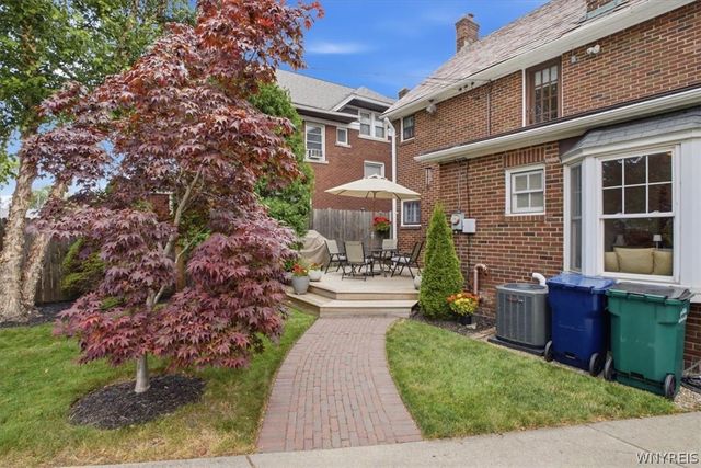 100 Chatham Avenue, Buffalo, NY 14216