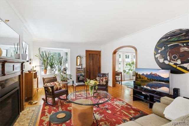 100 Chatham Avenue, Buffalo, NY 14216
