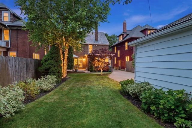 100 Chatham Avenue, Buffalo, NY 14216