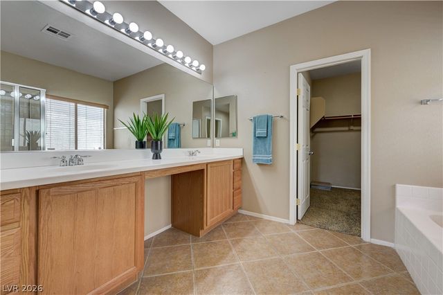 916 Kevin Baker Avenue, North Las Vegas, NV 89086
