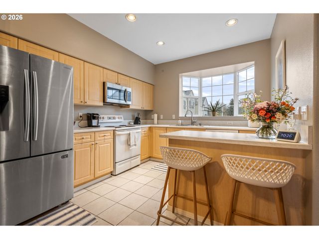 19900 Sw POPLARWOOD Pl, Tualatin, OR 97062