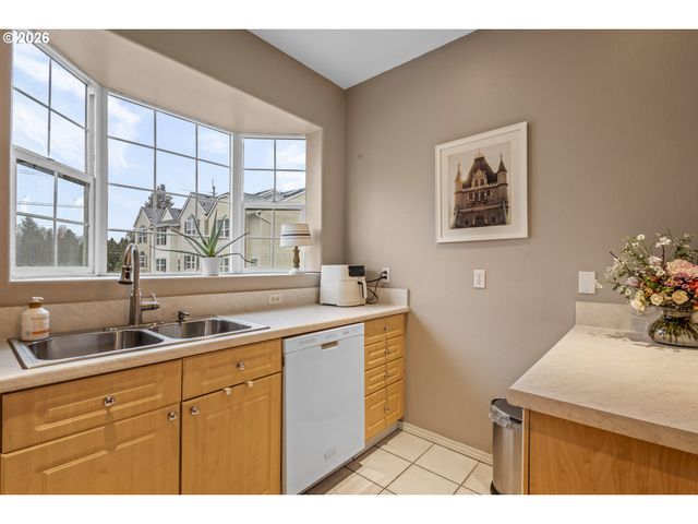 19900 Sw POPLARWOOD Pl, Tualatin, OR 97062