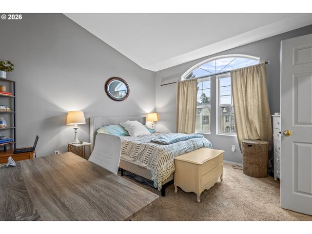 19900 Sw POPLARWOOD Pl, Tualatin, OR 97062