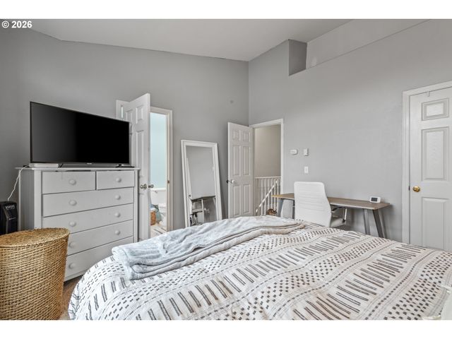 19900 Sw POPLARWOOD Pl, Tualatin, OR 97062