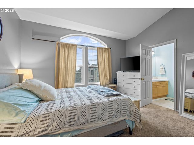 19900 Sw POPLARWOOD Pl, Tualatin, OR 97062