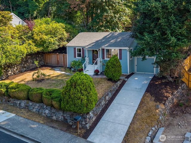 512 Bronson Place NE, Renton, WA 98056