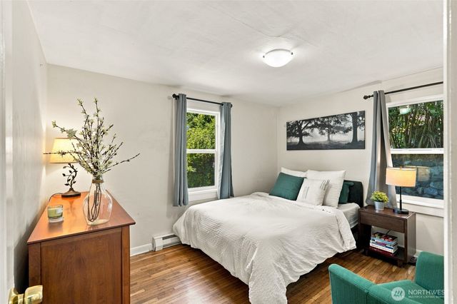 512 Bronson Place NE, Renton, WA 98056