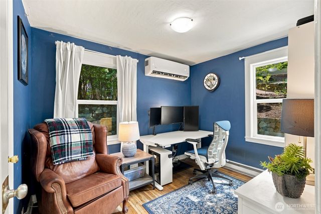 512 Bronson Place NE, Renton, WA 98056