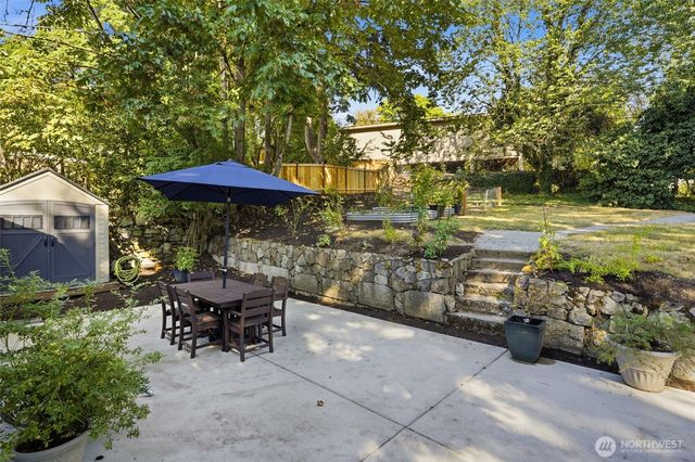 512 Bronson Place NE, Renton, WA 98056