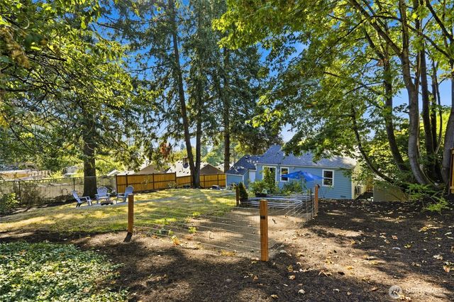 512 Bronson Place NE, Renton, WA 98056