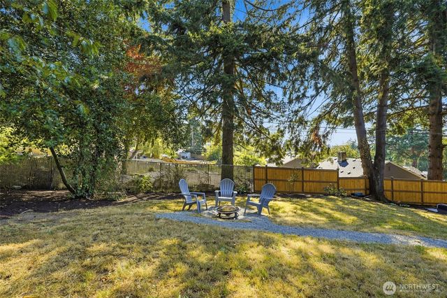 512 Bronson Place NE, Renton, WA 98056
