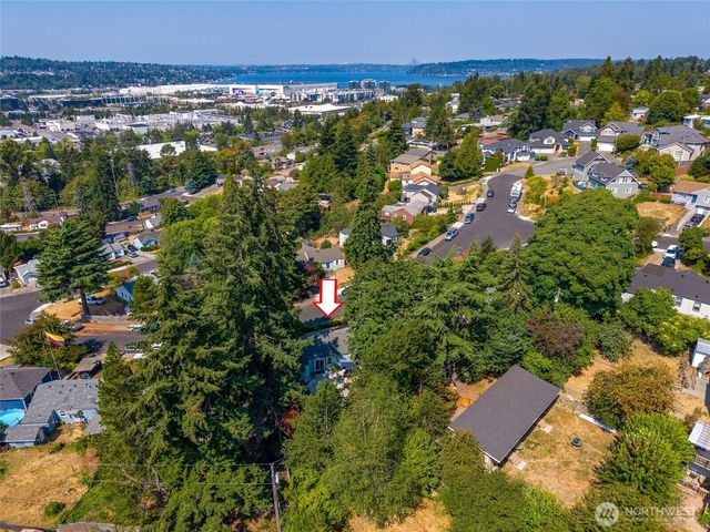 512 Bronson Place NE, Renton, WA 98056