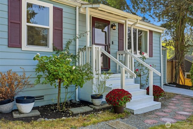 512 Bronson Place NE, Renton, WA 98056
