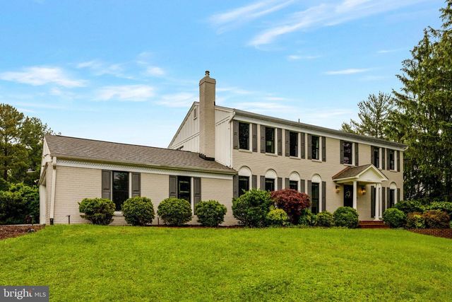 10904 BELGRAVIA CT, Great Falls, VA 22066