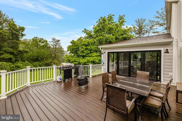 10904 BELGRAVIA CT, Great Falls, VA 22066