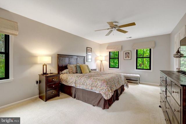 10904 BELGRAVIA CT, Great Falls, VA 22066