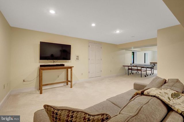 10904 BELGRAVIA CT, Great Falls, VA 22066