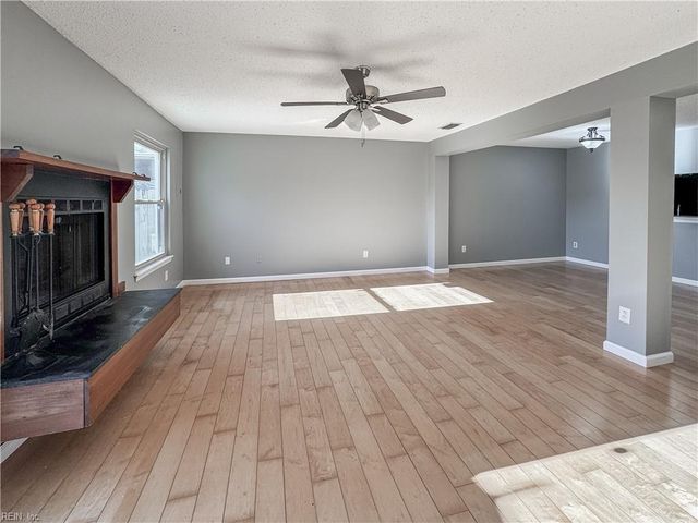 4825 Afton CT, Virginia Beach, VA 23462