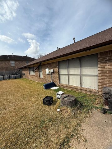 13319 Rosstown Drive, Sugar Land, TX 77478