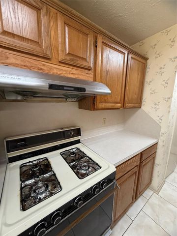 13319 Rosstown Drive, Sugar Land, TX 77478