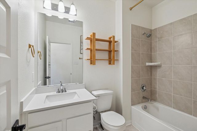 2632 Bluewood Court, Conroe, TX 77378