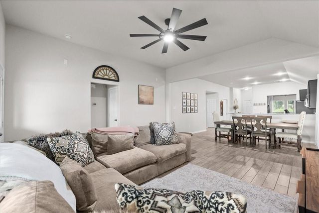 2207 Islawild Way, Texas City, TX 77510