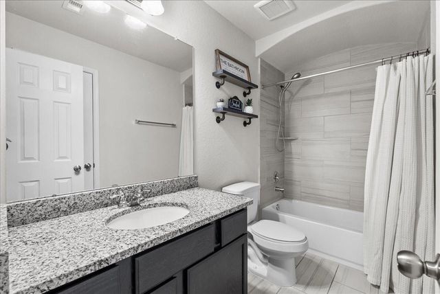 2207 Islawild Way, Texas City, TX 77510
