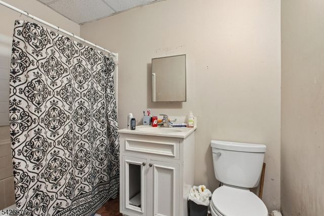 410 E Main St, Bound Brook Boro, NJ 08805