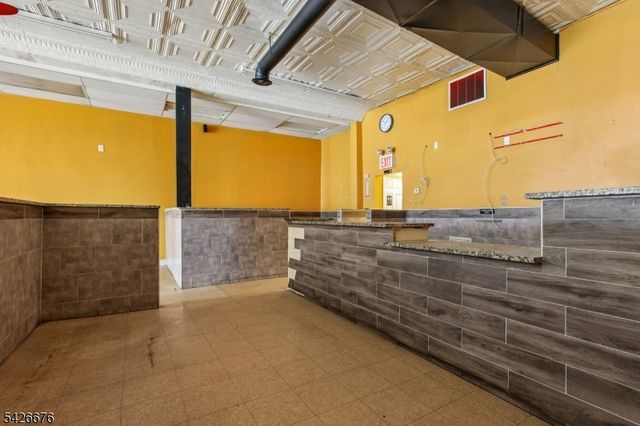 410 E Main St, Bound Brook Boro, NJ 08805