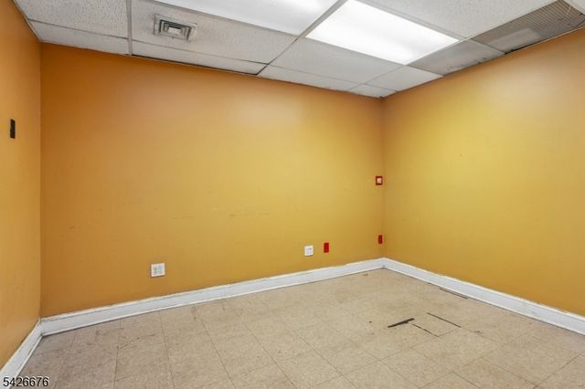 410 E Main St, Bound Brook Boro, NJ 08805