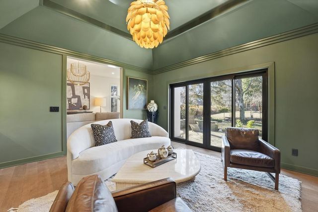 76 Le Mans Court, Prairie Village, KS 66208