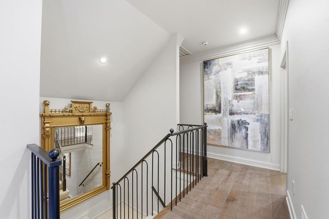 76 Le Mans Court, Prairie Village, KS 66208