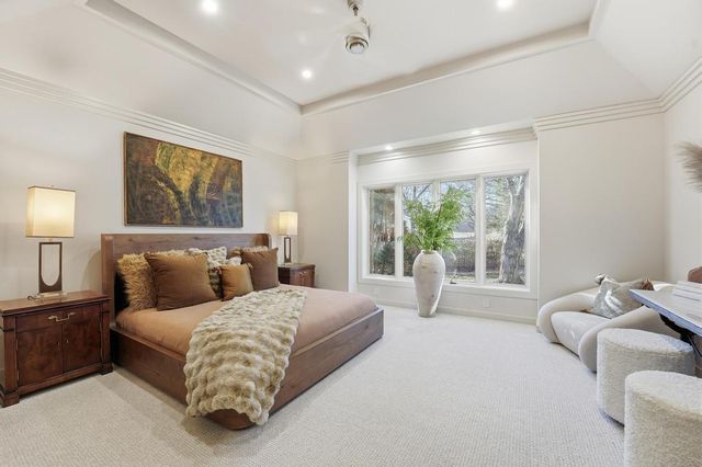 76 Le Mans Court, Prairie Village, KS 66208