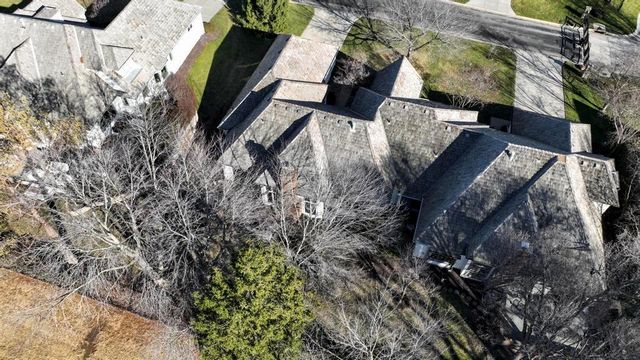 76 Le Mans Court, Prairie Village, KS 66208