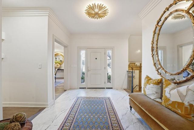 76 Le Mans Court, Prairie Village, KS 66208