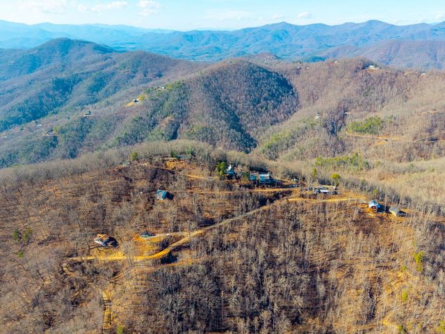 889 Big Ridge Road, Franklin, NC 28734