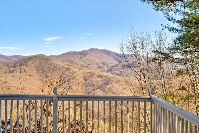 889 Big Ridge Road, Franklin, NC 28734