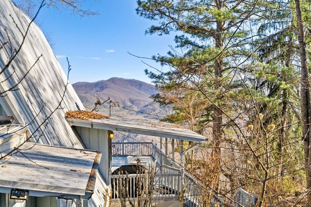 889 Big Ridge Road, Franklin, NC 28734
