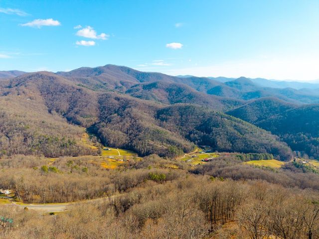 889 Big Ridge Road, Franklin, NC 28734