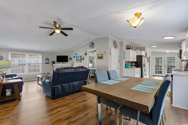 3136 Lyndon Dr., Little River, SC 29566