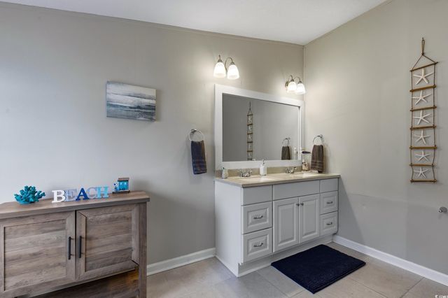 3136 Lyndon Dr., Little River, SC 29566